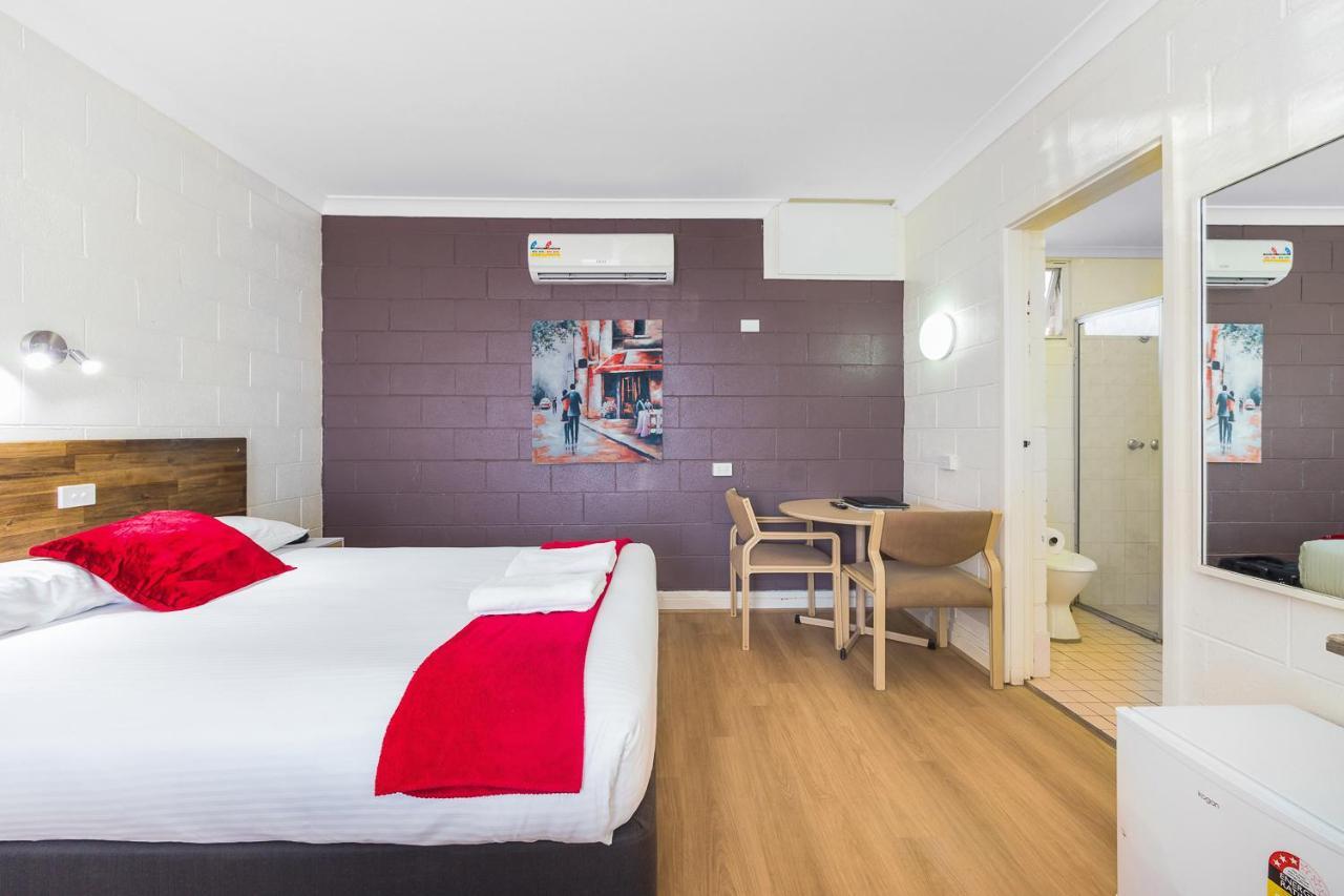 Plainsman Motel Forbes Buitenkant foto