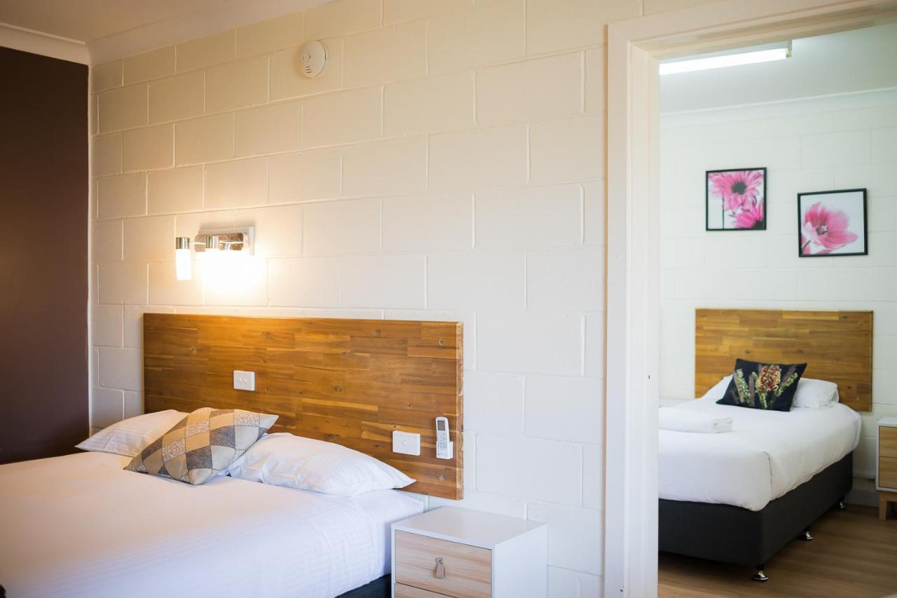 Plainsman Motel Forbes Buitenkant foto